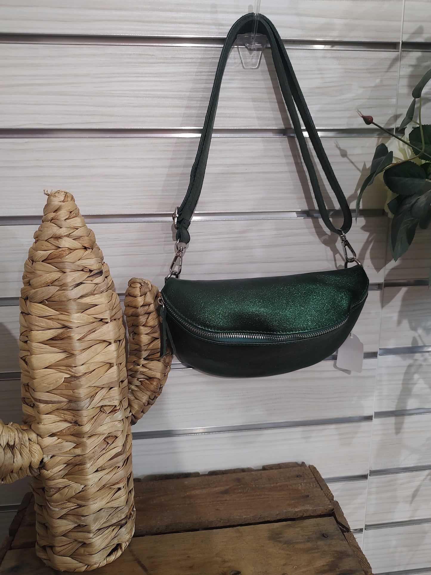 Sac banane cuir irisé vert