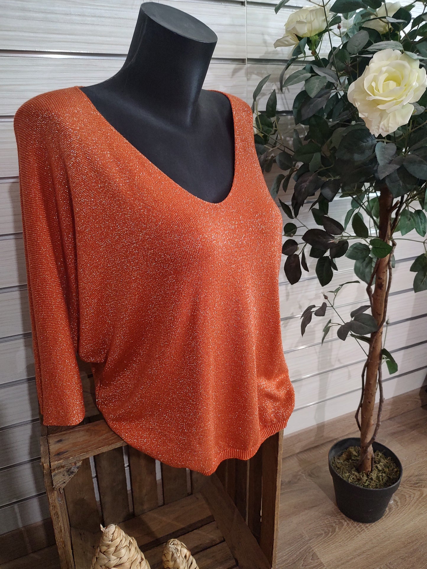 Pull pailleté orange
