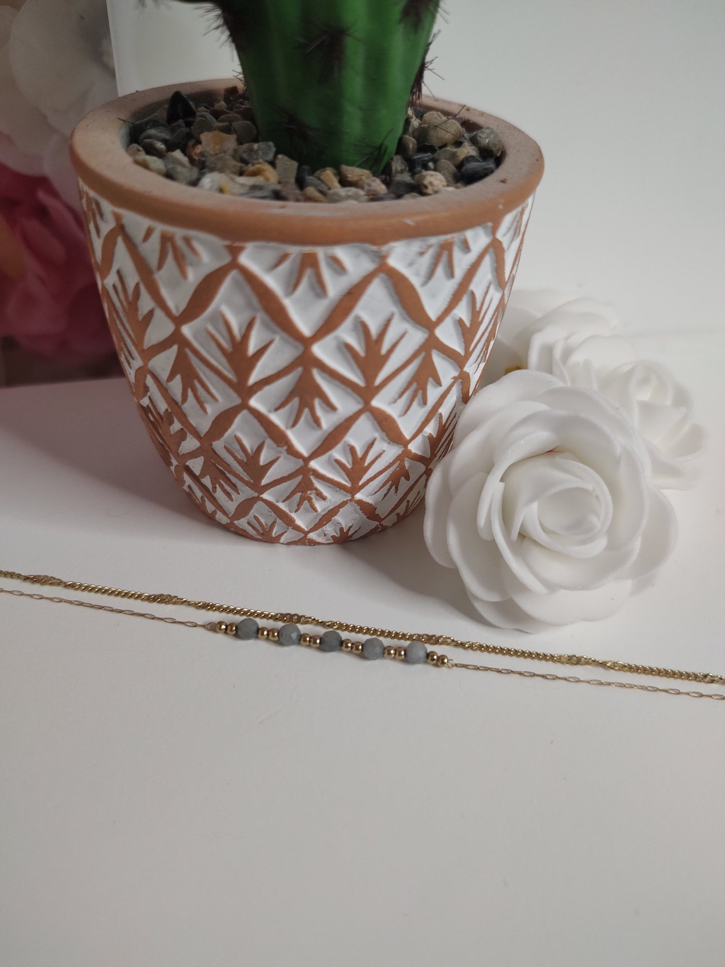 Collier double chaine et pierres turquoises