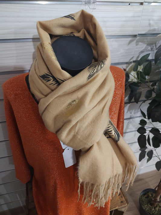 Echarpe Camel et plumes noires et dorées