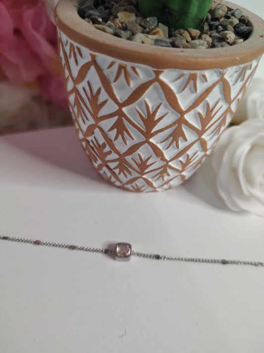 Bracelet chaine et petit cristal blanc