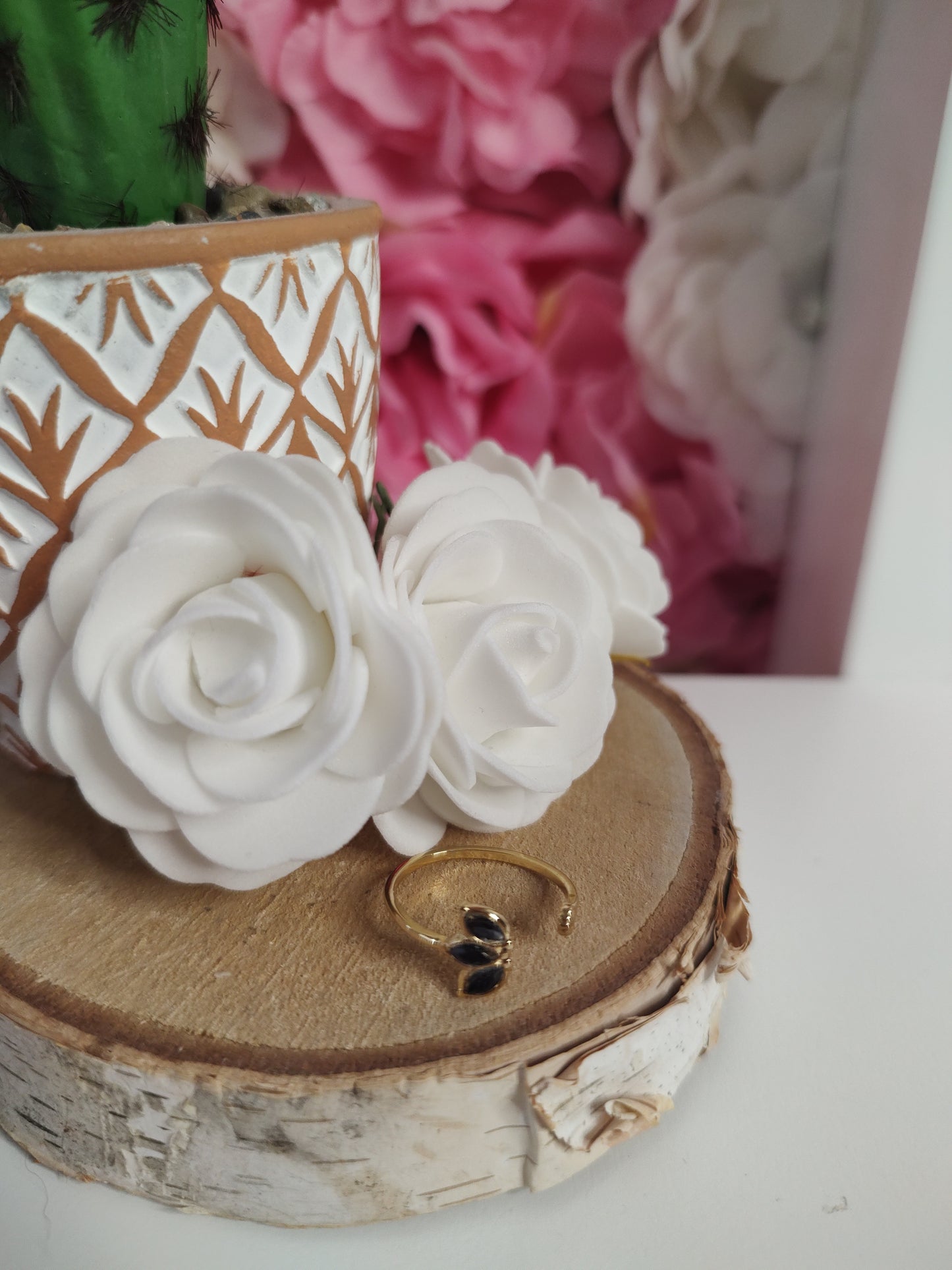 Bague feuillage cristal noir